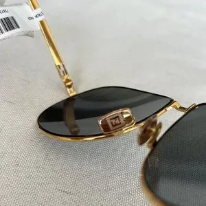 Fendi | Accessories | Fendi Oversized Aviator 63mm  display picture 3
